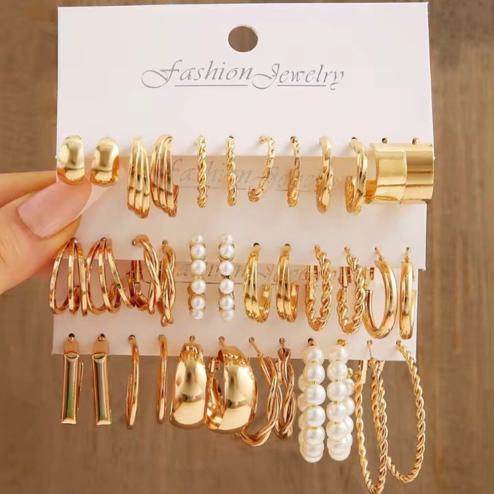 18 Pairs of Earrings
